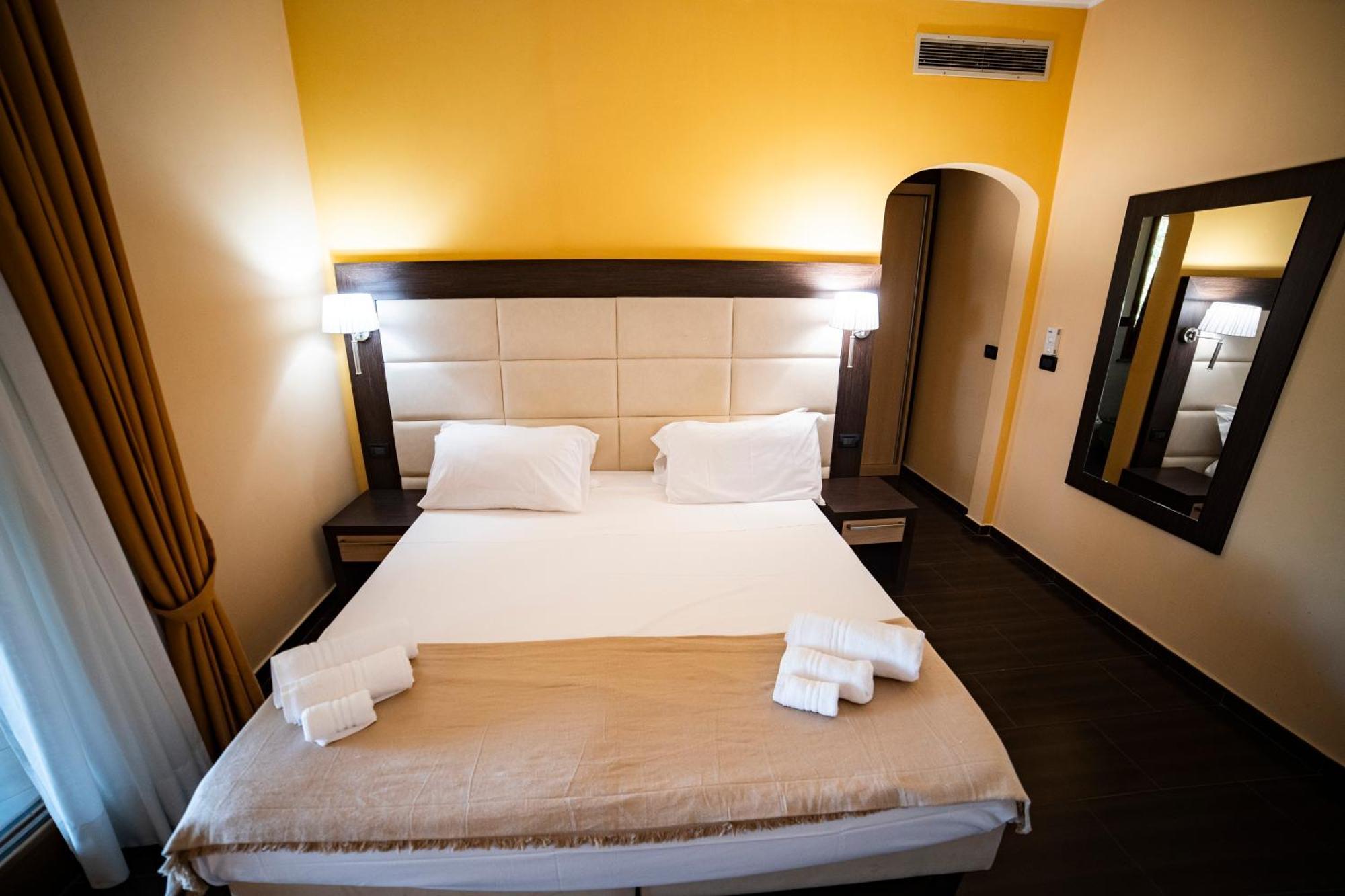 Unico Cannamele Escape Tropea By Life Resorts Parghelia Exterior photo