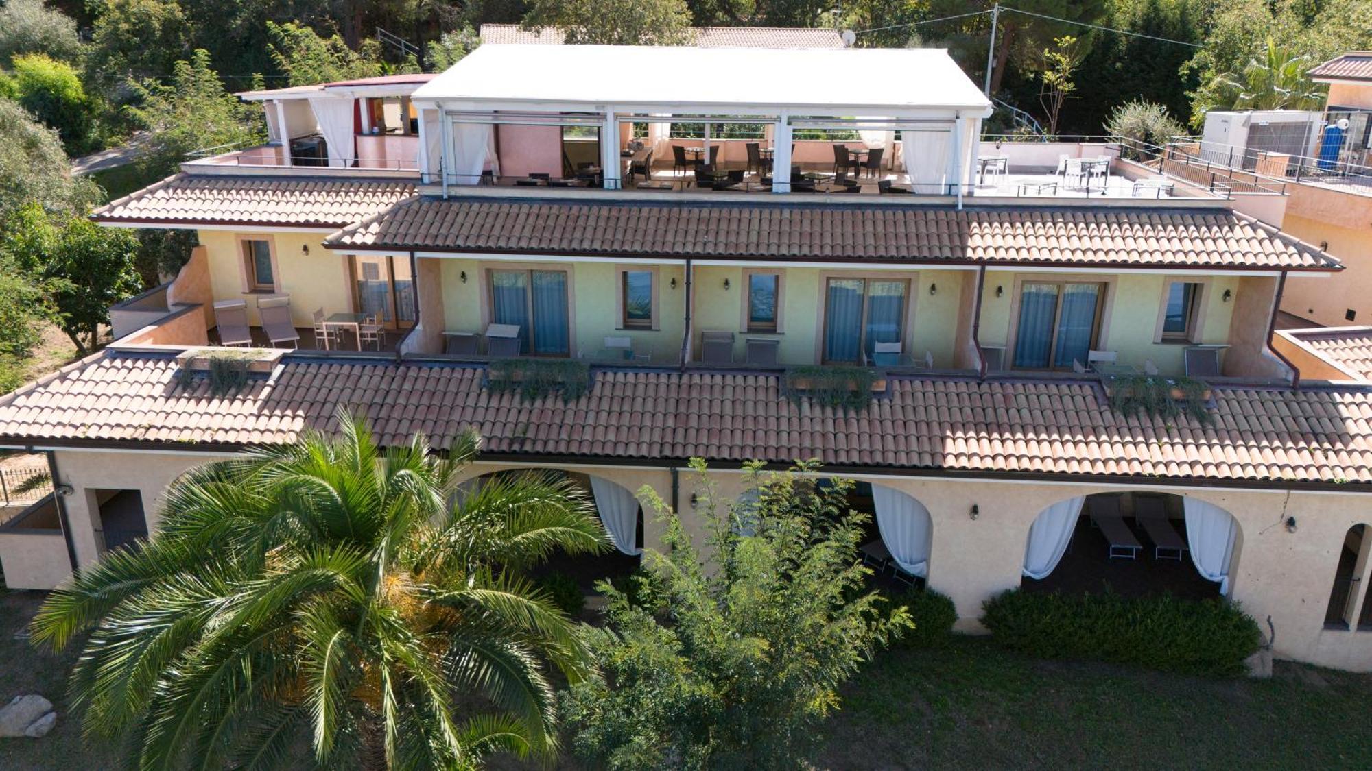 Unico Cannamele Escape Tropea By Life Resorts Parghelia Exterior photo